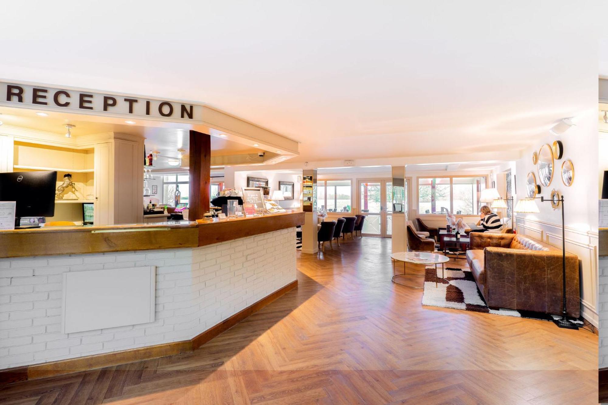 Eden Park Hotel Restaurant Pont-Évêque Buitenkant foto