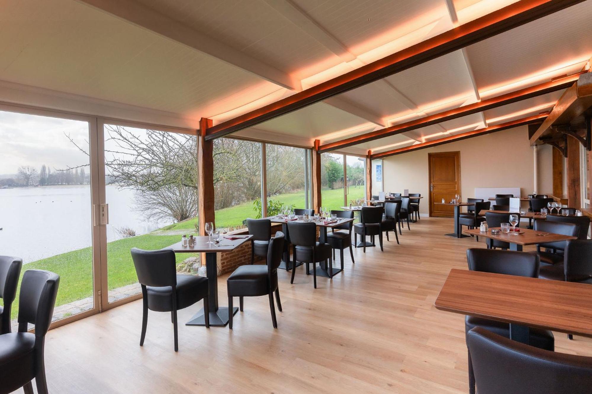 Eden Park Hotel Restaurant Pont-Évêque Buitenkant foto